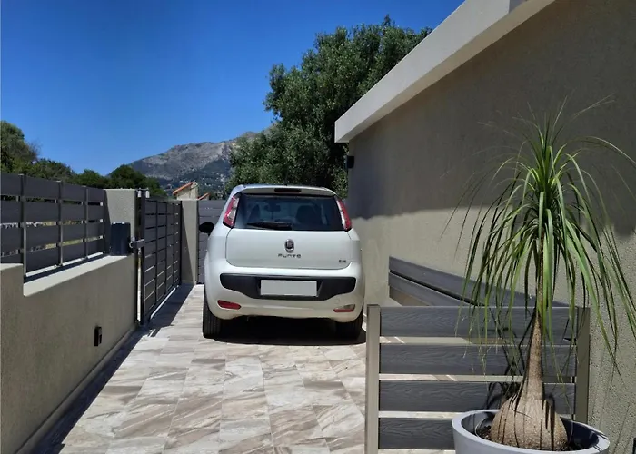 Mirtula House بيت للعطل